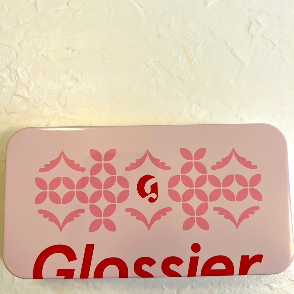 Glossier Touch up kit *tin only*